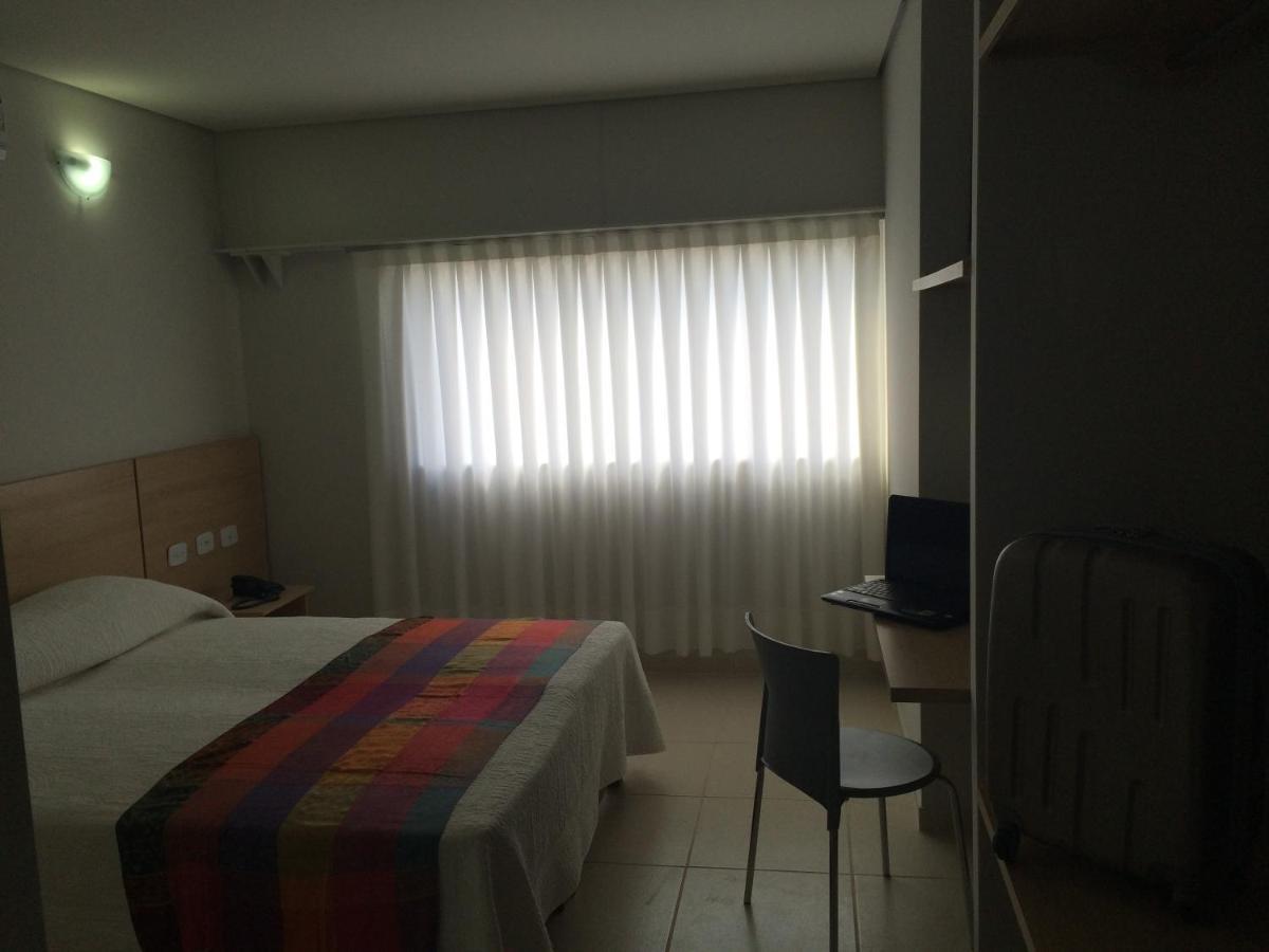 Itumbiara Palace Hotel Habitación foto